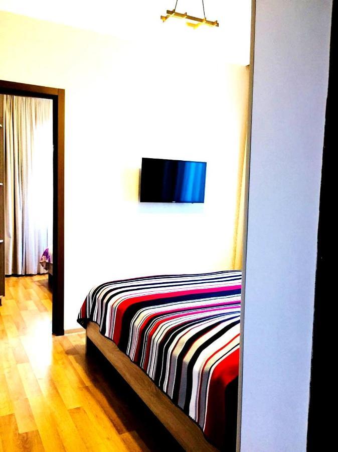 Apartment Near The Sea 1 Koboeleti Buitenkant foto